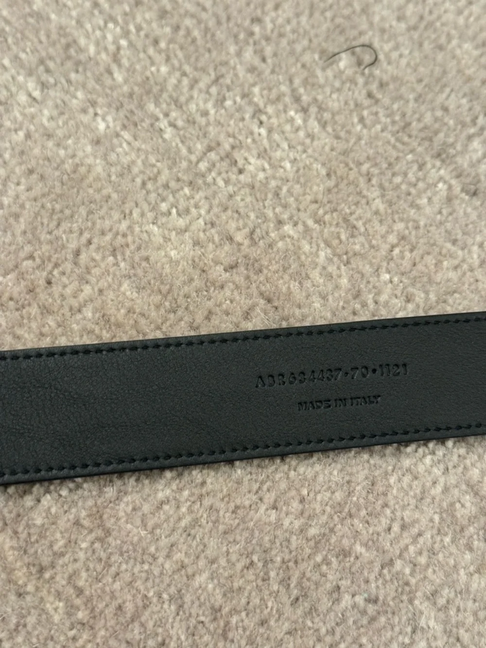SAINT LAURENT Monogram Belt in Matte Crocodile-Embossed Leather - Picture 5 of 5